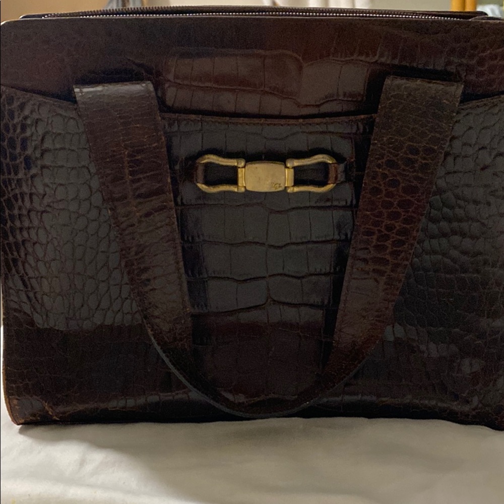 Elegant Dark Brown Crocodile-Embossed Shoulder Bag
